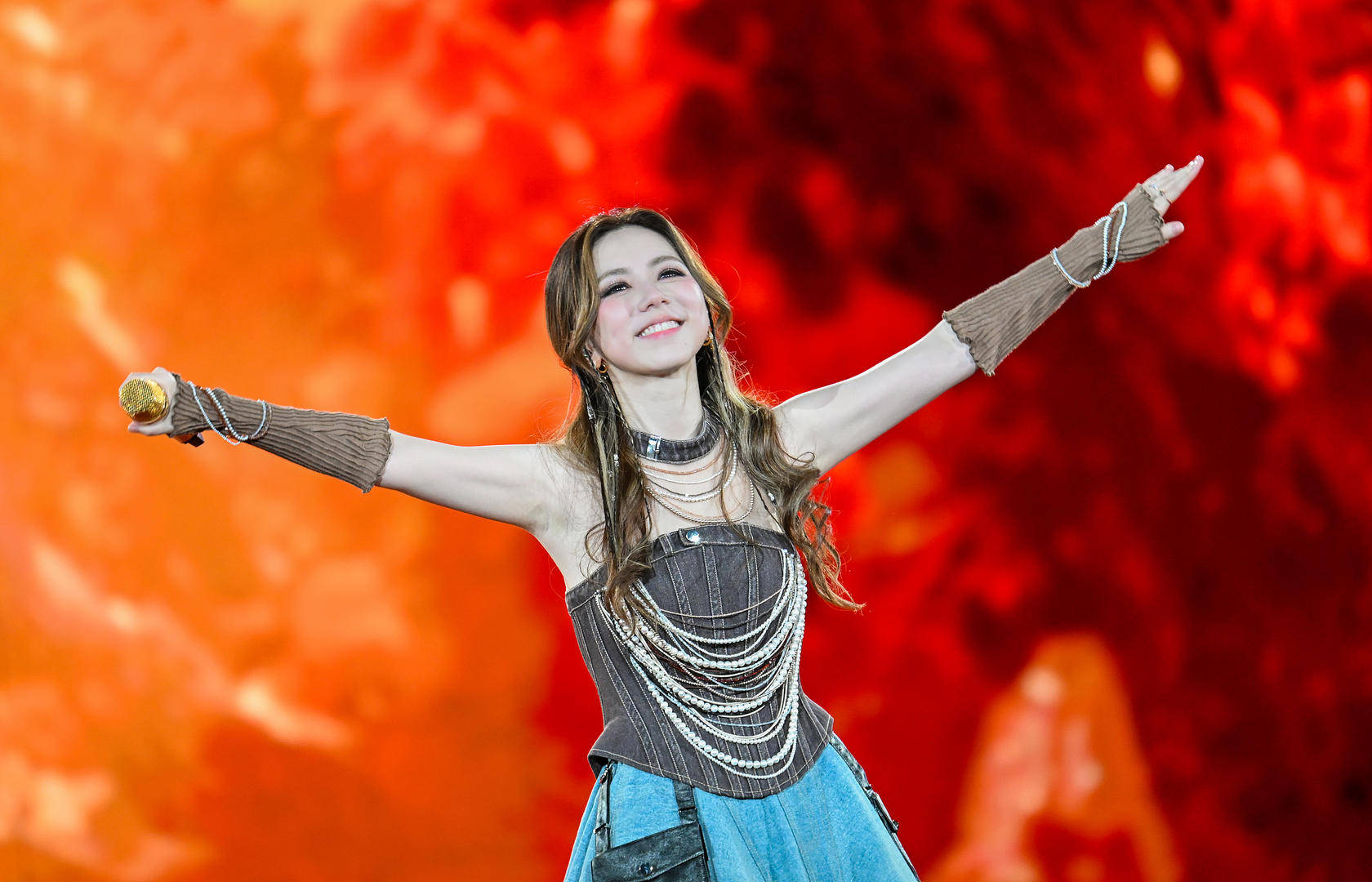 怎么申请皇冠信用网_邓紫棋称2019年投资了一家AI公司怎么申请皇冠信用网，目前“已经十倍赚回来了”