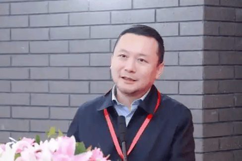 皇冠信用APP下载_“80后”北大副校长任羽中主动投案 曾长期在北大任职