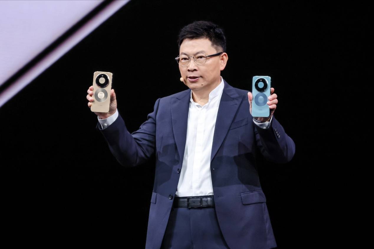 皇冠信用网平台_HUAWEI Mate 80系列发布：以巅峰科技树立高端旗舰新标杆